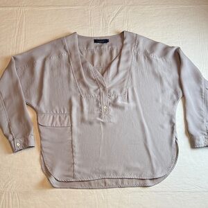 Velour Effortless Style Women's Greige  V-Neck Blouse Dolman Sleeves Size XS